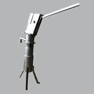 IM2 HAND PUMP 25 KGS ZINKED COTTING.