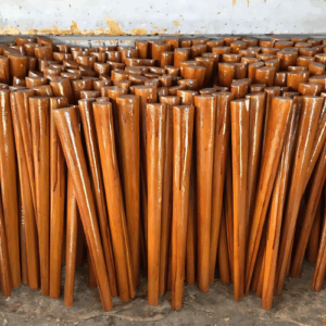 WOODEN HANDLE NILGIRI PALISH 30 INCH PICKAXE